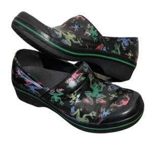 Dansko sz 41 Black Multi Color Frog Print Clogs